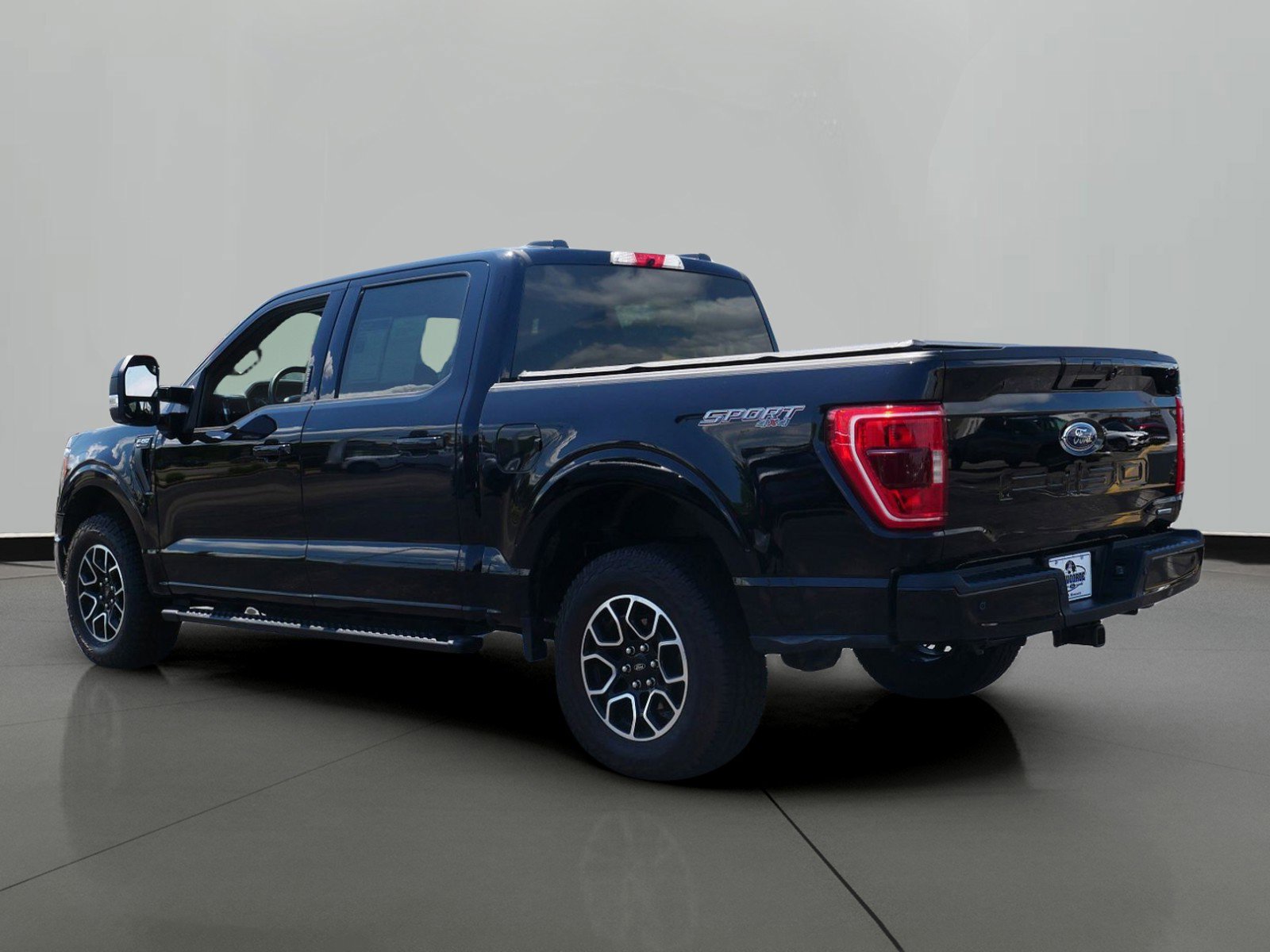 Used 2022 Ford F-150 XLT with VIN 1FTEW1EP6NKD85740 for sale in St. Cloud, Minnesota