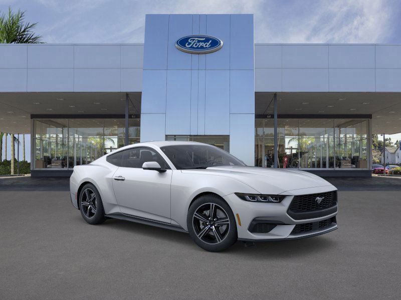 2025 Ford Mustang photo 4
