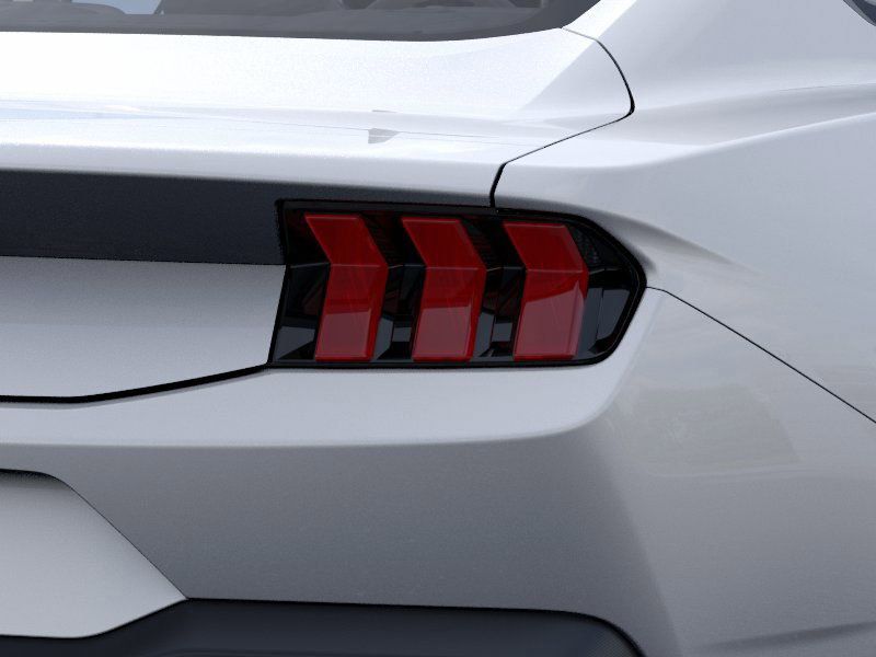 2025 Ford Mustang photo 18