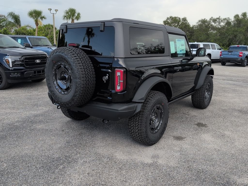 2025 Ford Bronco Badlands photo 2