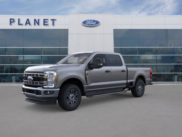 2025 Ford Super Duty F-350 SRW XLT 4WD Crew Cab 8' Box