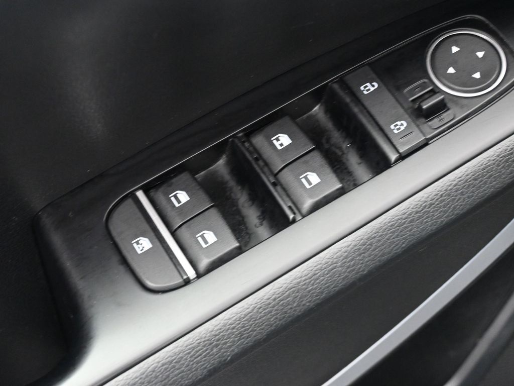 2023 Kia Soul LX photo 12