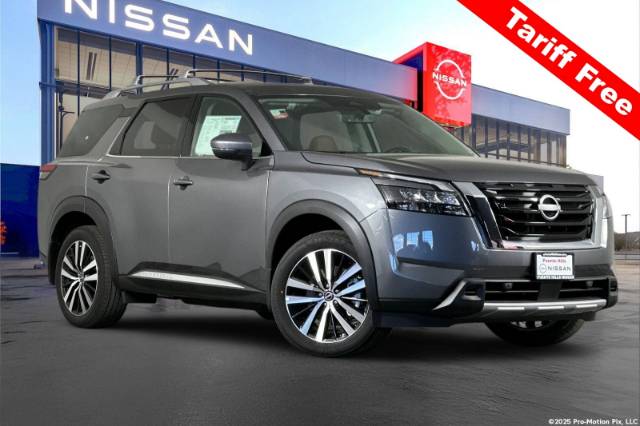 2025 Nissan Pathfinder Platinum