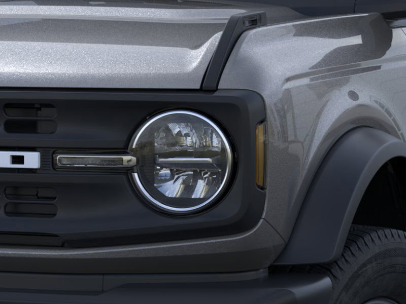 2025 Ford Bronco Base photo 19