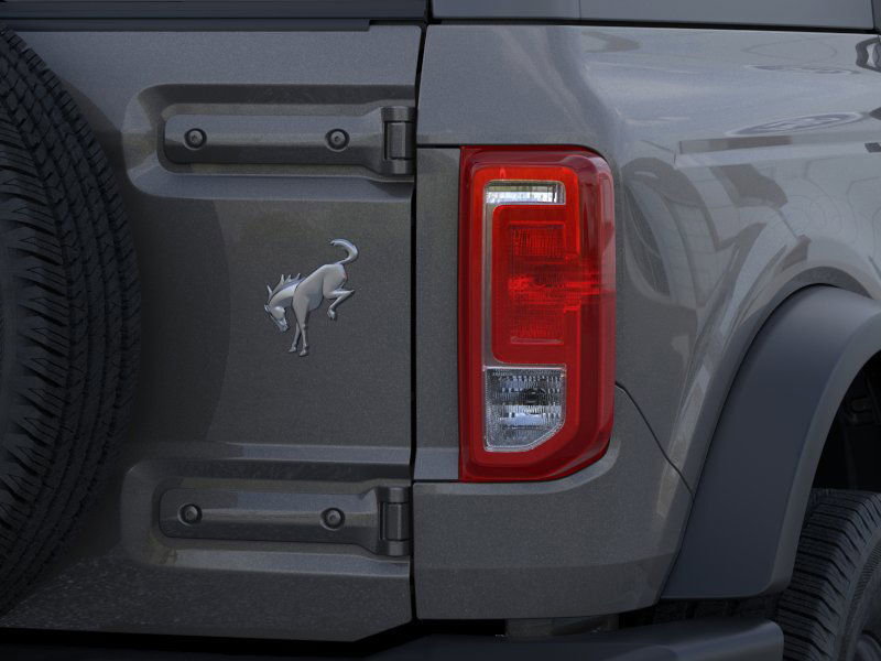 2025 Ford Bronco Base photo 22