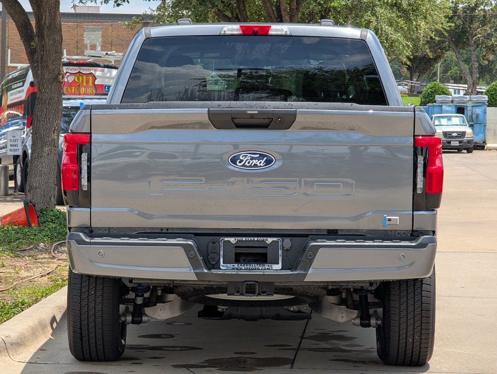 2024 Ford F-150 Lightning XLT photo 2