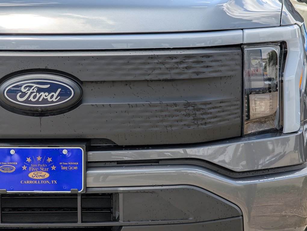 2024 Ford F-150 Lightning XLT photo 5