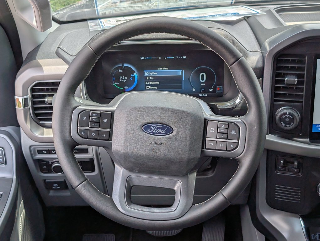 2024 Ford F-150 Lightning XLT photo 10