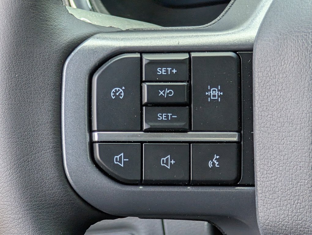 2024 Ford F-150 Lightning XLT photo 11