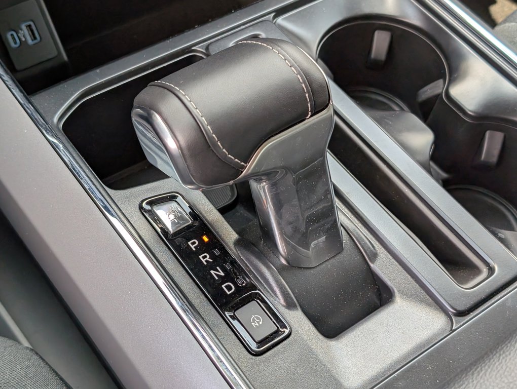 2024 Ford F-150 Lightning XLT photo 17