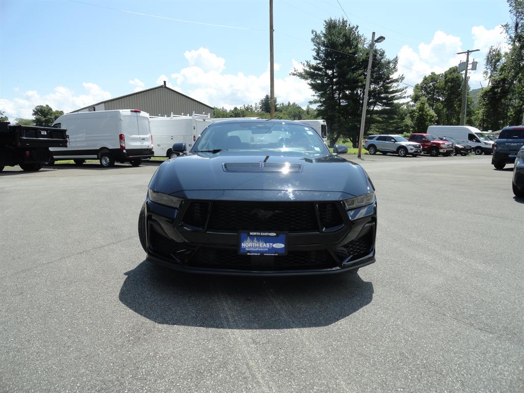 2024 Ford Mustang GT photo 2
