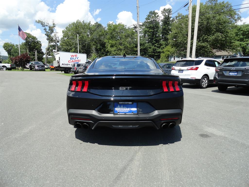 2024 Ford Mustang GT photo 6