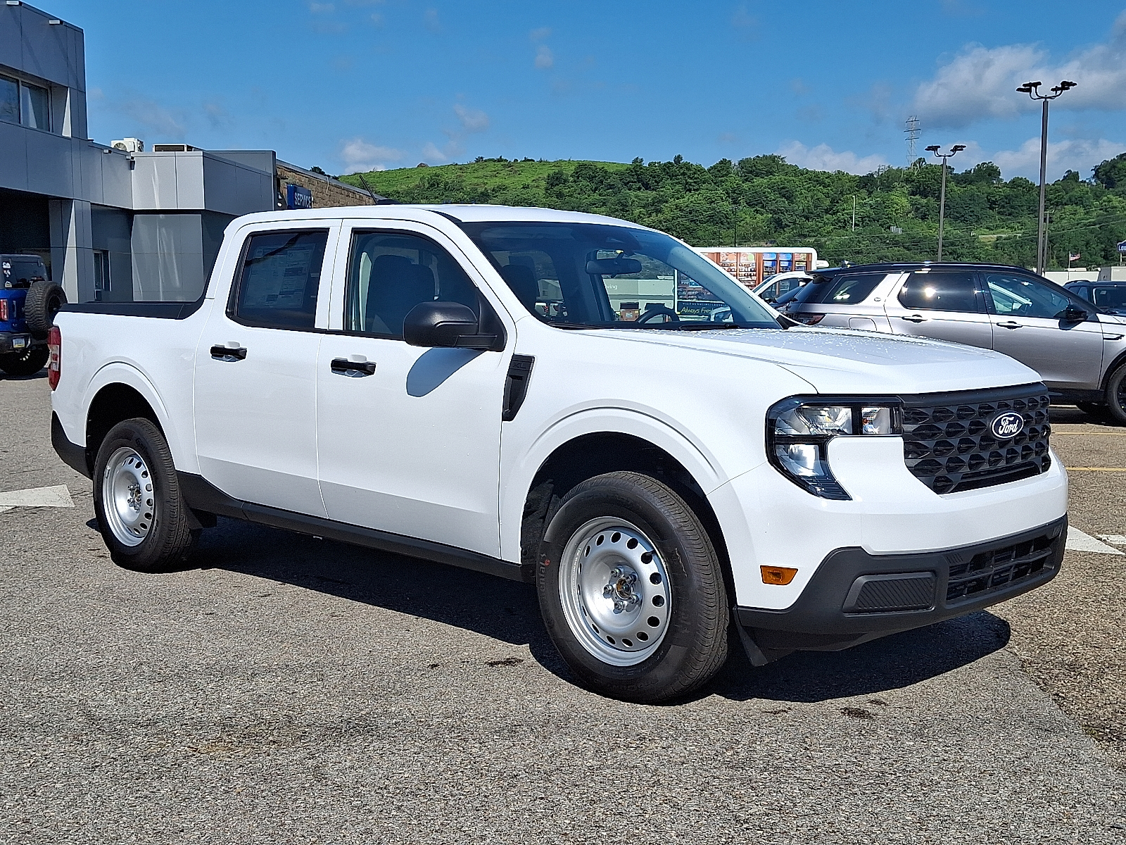 2025 Ford Maverick XL
