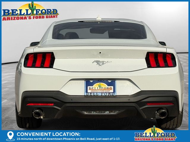 2025 Ford Mustang EcoBoost photo 3