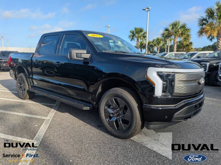 2025 Ford F-150 Lightning Flash