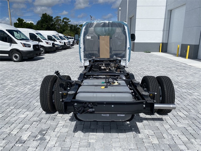 2026 Ford E-450 photo 6