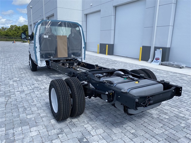2026 Ford E-450 photo 7
