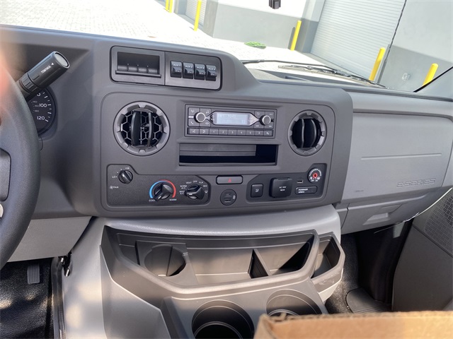 2026 Ford E-450 photo 14