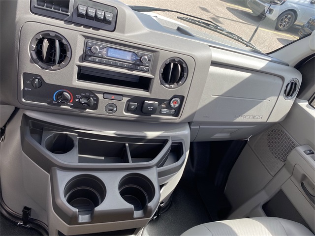 2026 Ford E-450 photo 15
