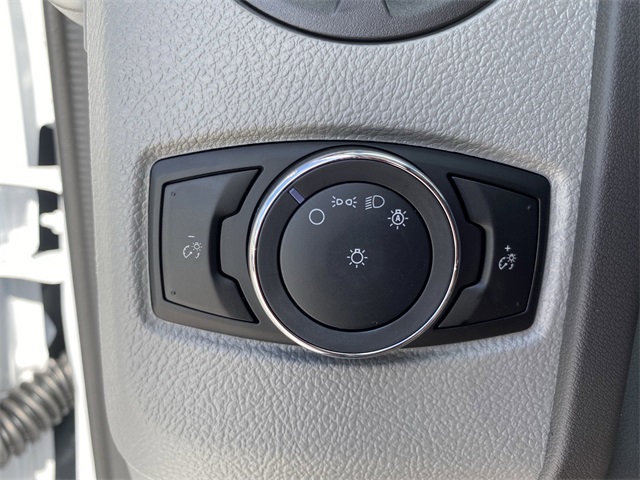2026 Ford E-450 photo 18
