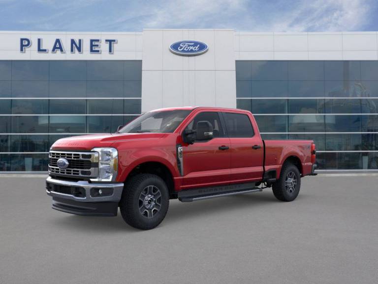 2025 Ford Super Duty F-350 SRW XLT 4WD Crew Cab 6.75' Box