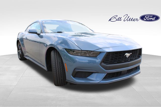2025 Ford Mustang photo 2