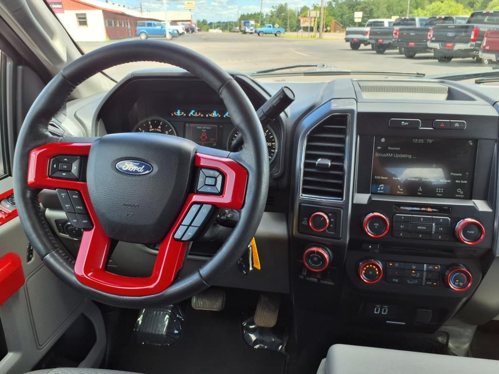 2018 Ford F-150 XLT photo 13