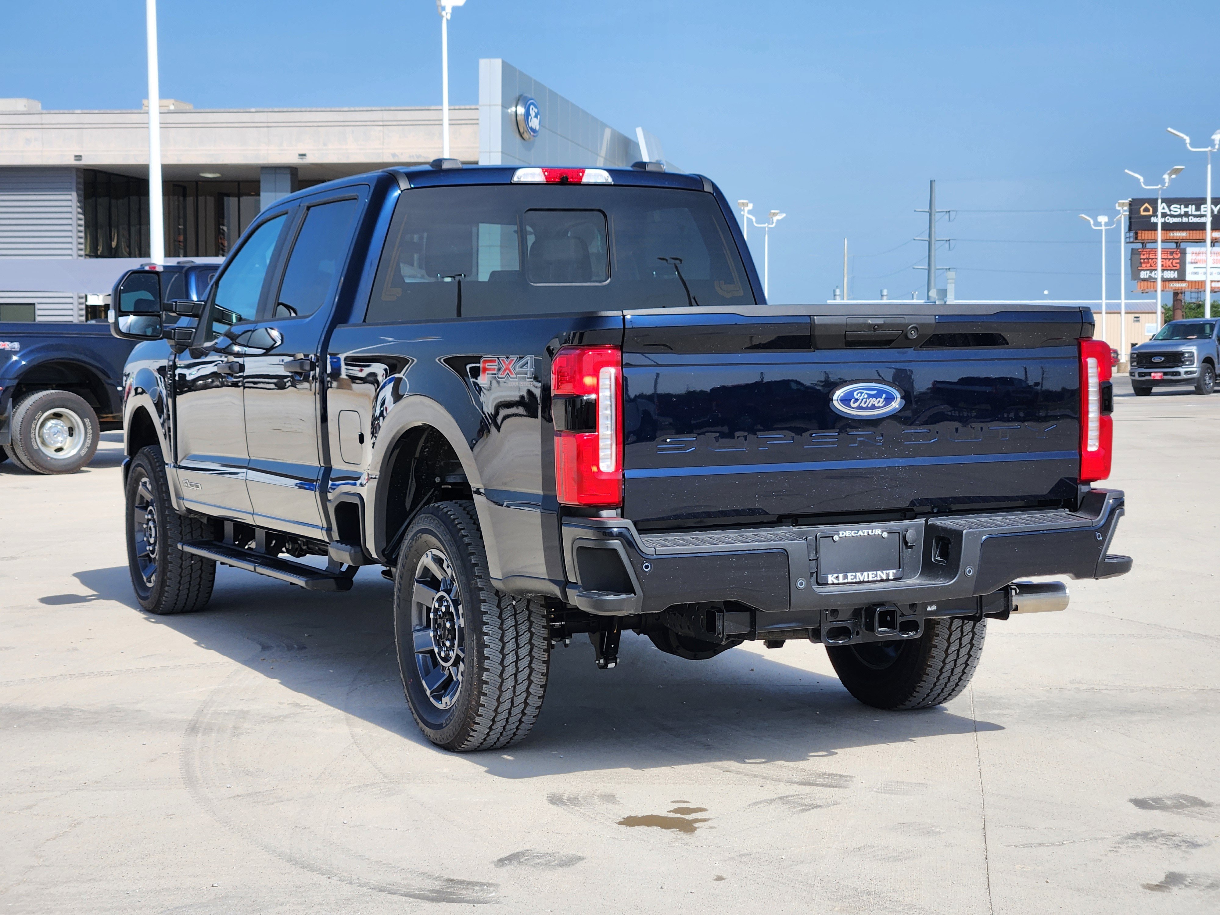 2025 Ford F-250 XL photo 3