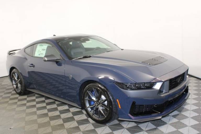 2025 Ford Mustang Dark Horse