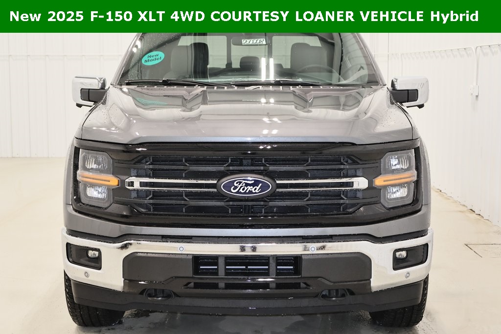 2025 Ford F-150 XLT photo 3