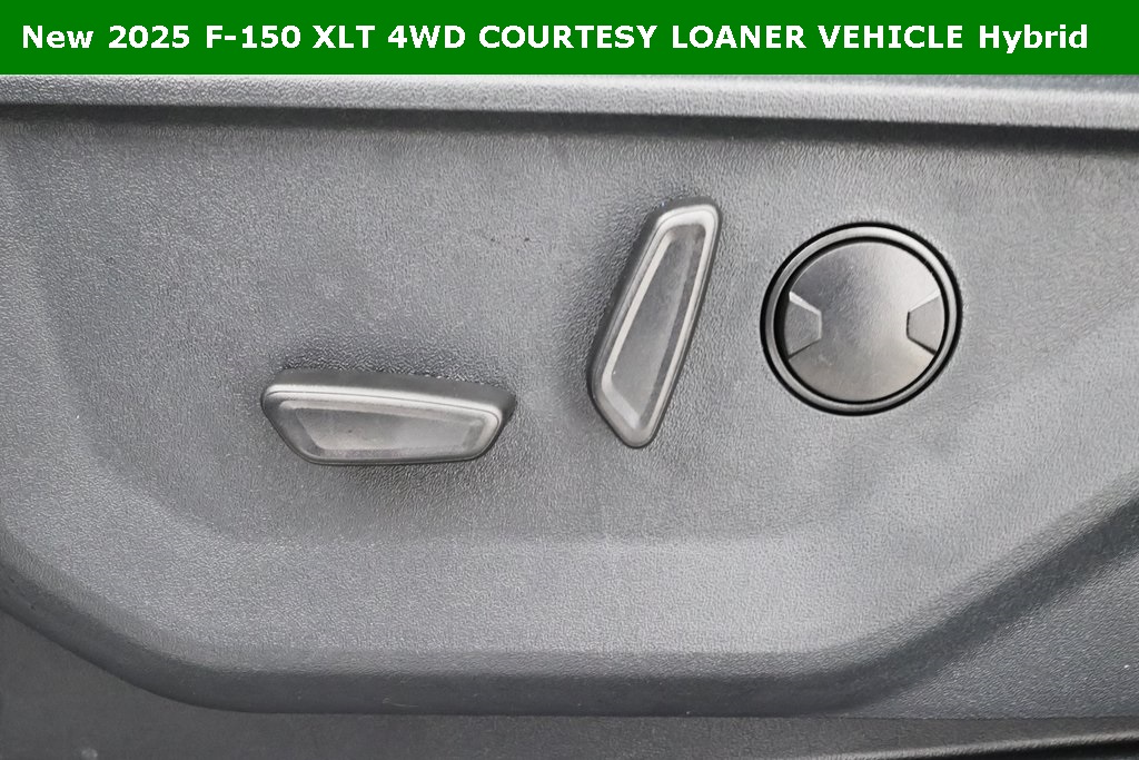 2025 Ford F-150 XLT photo 9