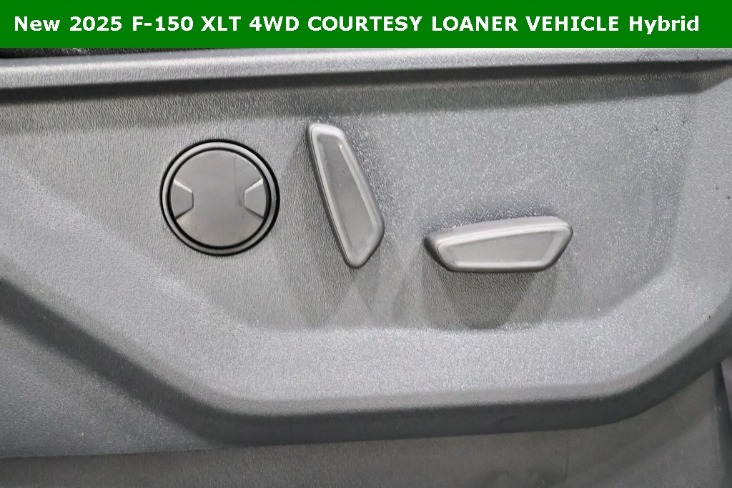 2025 Ford F-150 XLT photo 12