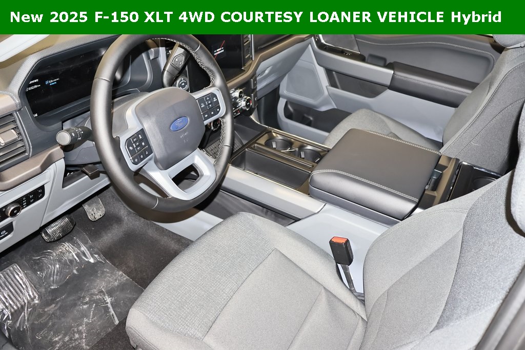 2025 Ford F-150 XLT photo 21