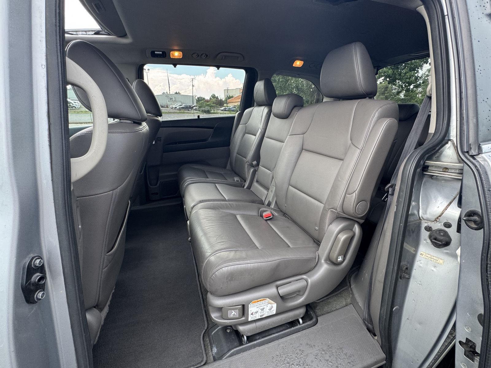 2016 Honda Odyssey EX-L photo 14