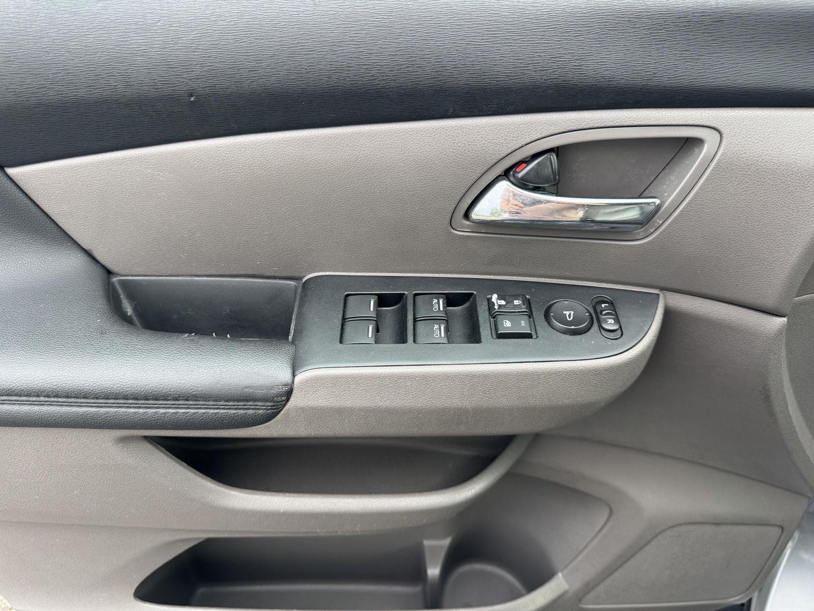 2016 Honda Odyssey EX-L photo 17