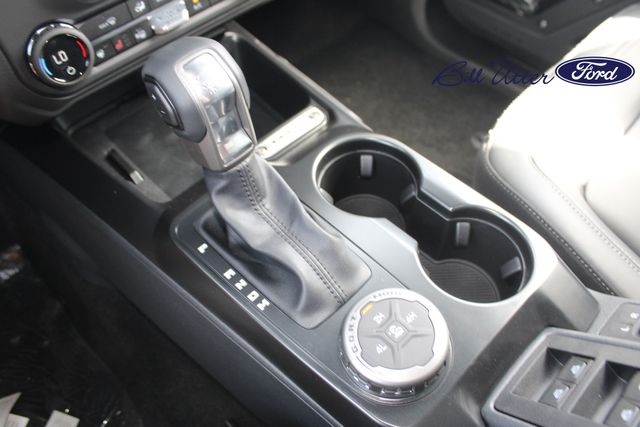 2025 Ford Bronco Outer Banks photo 10