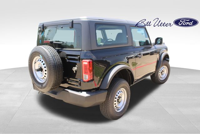 2025 Ford Bronco Base photo 3
