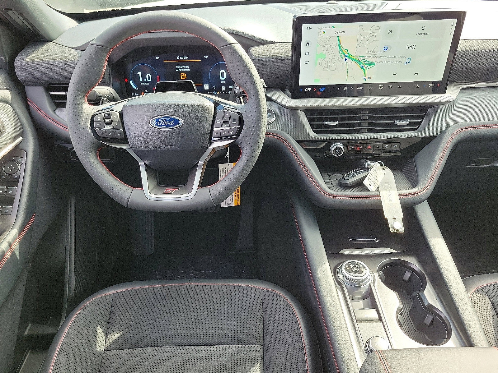 2025 Ford Explorer ST photo 4