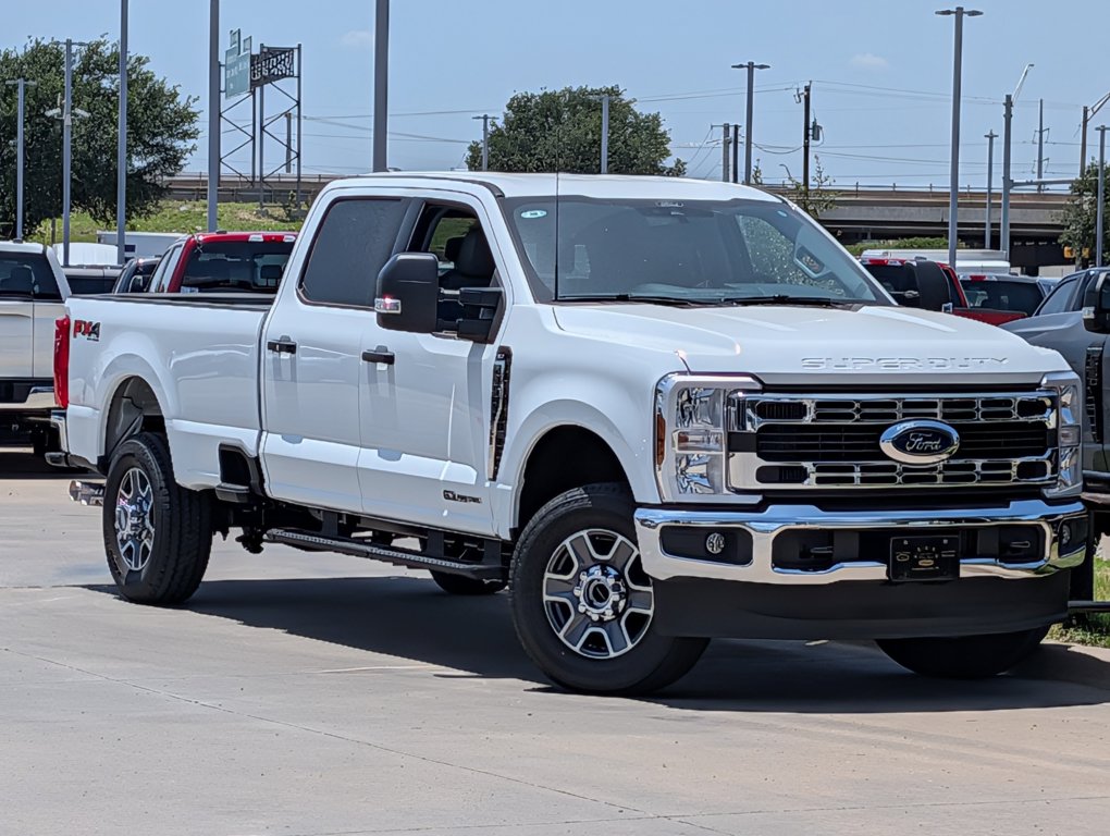 New 2025 Ford Super Duty F-350 SRW XLT