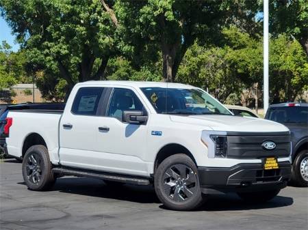 2025 Ford F-150 Lightning PRO