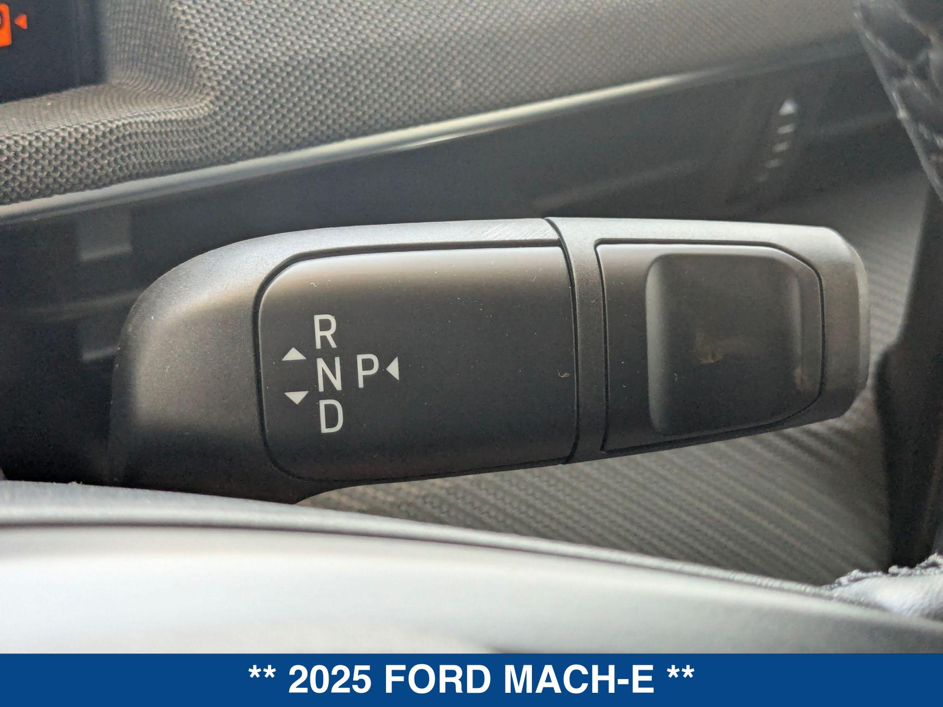 2025 Ford Mustang Mach-E Select photo 16