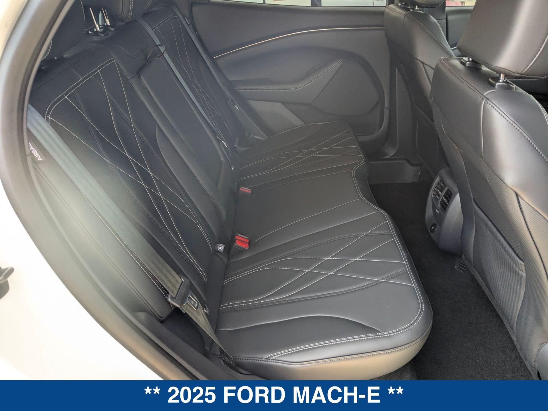 2025 Ford Mustang Mach-E Select photo 20