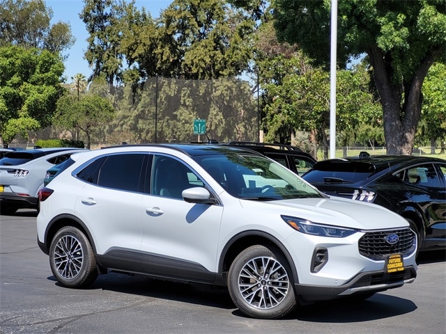 2025 Ford Escape Plug-In Hybrid Base