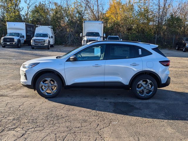 2025 Ford Escape ST-Line photo 4