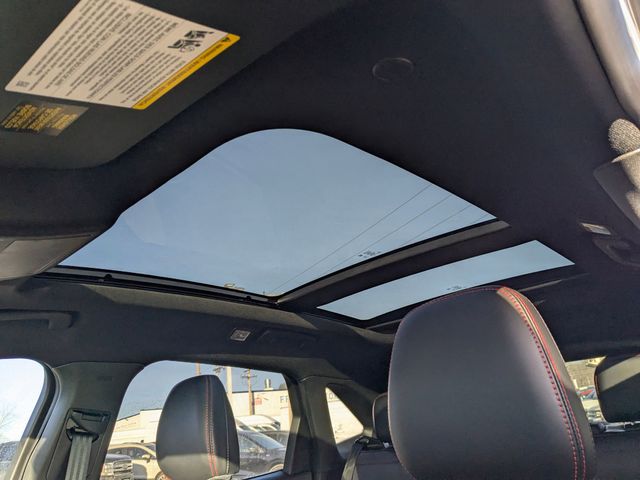 2025 Ford Escape ST-Line photo 14
