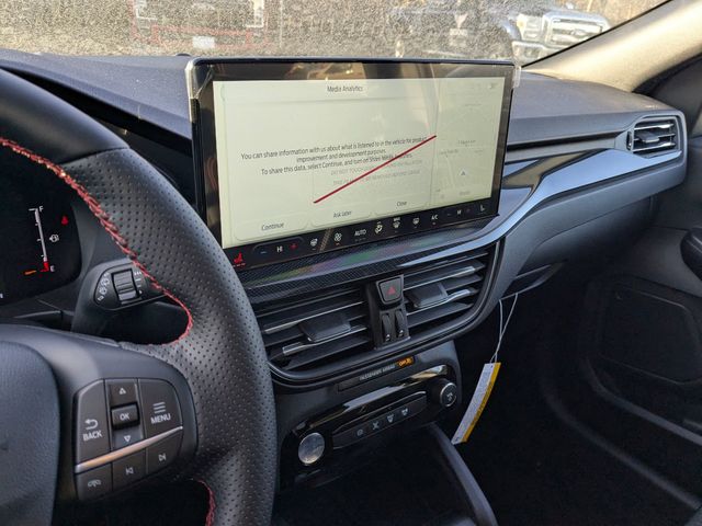 2025 Ford Escape ST-Line photo 18