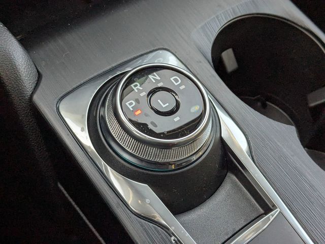 2025 Ford Escape ST-Line photo 20