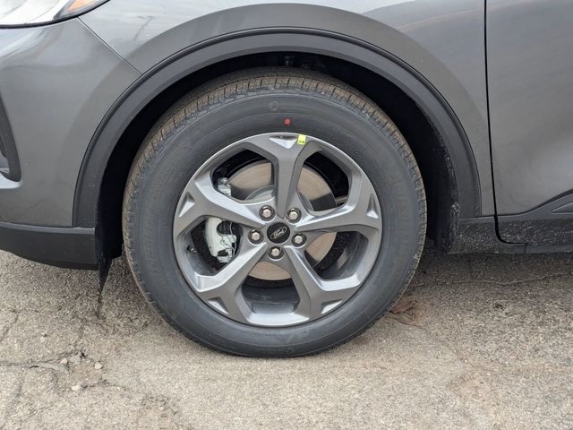 2025 Ford Escape ST-Line photo 2