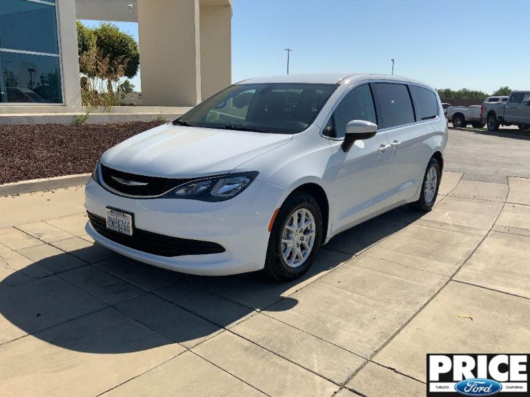2017 Chrysler Pacifica LX