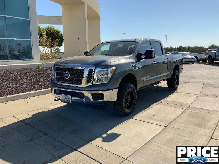 2018 Nissan Titan XD SV